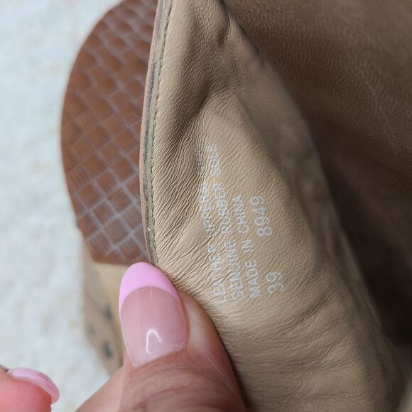 SuzZato Beige Leather Slide Wooden Platform Sandals with Stud Accents Size 39 - Picture 9 of 9